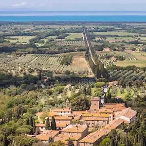 https://a-pochi-passi-dal-centro.it-tuscanyhotel.com